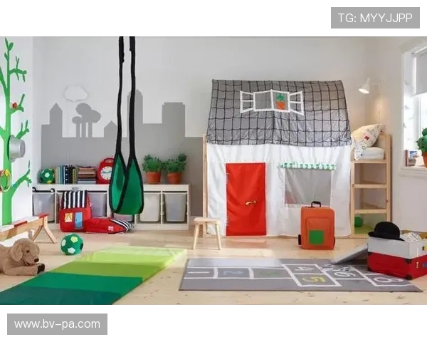 好大一张床游戏萌宠收纳屋打造多功能舒适玩乐空间让家更温馨有趣